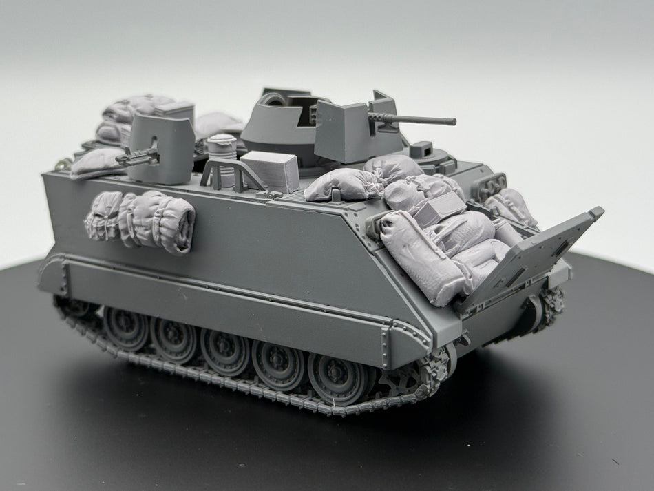 282RG033 - M113A1 Stowage Kit - Resin