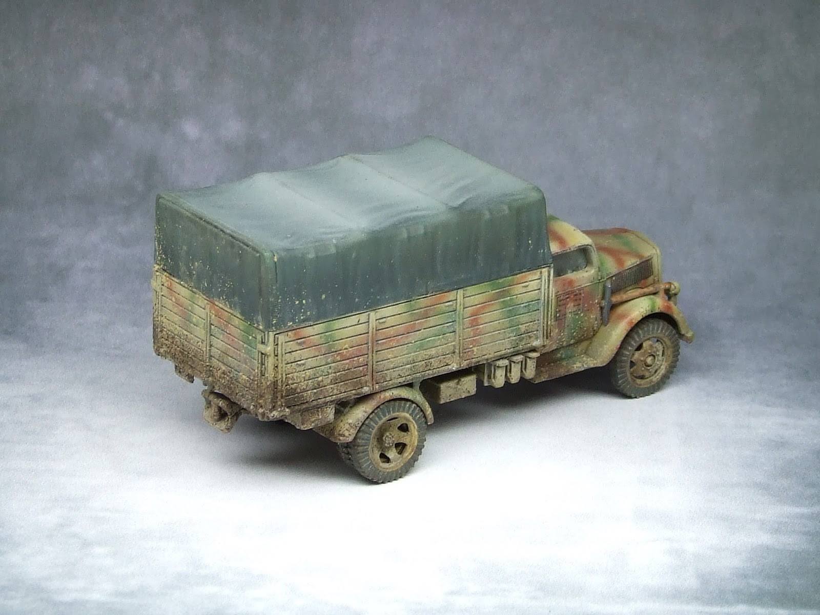 280026 - SdKfz 305 – RUBICON MODELS UK Ltd